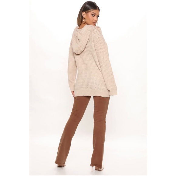 FASHION NOVA Hooded Khaki Sweater. - Picture 4 of 5